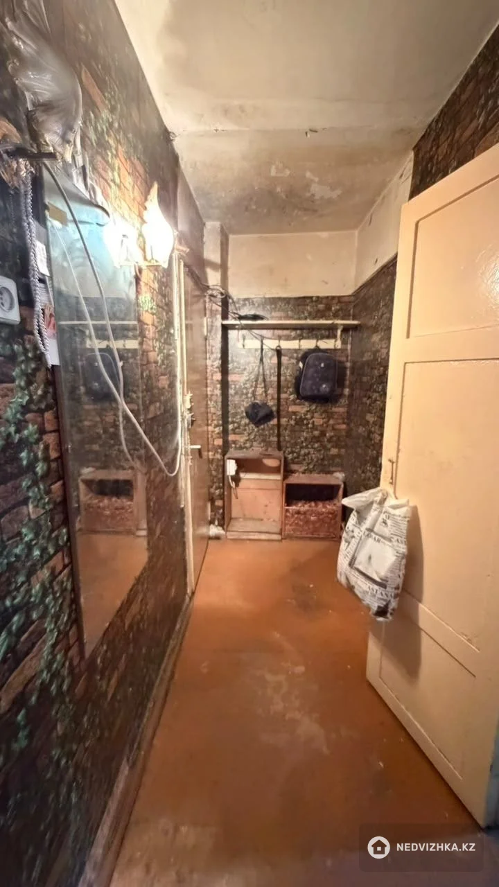 2-комнатная квартира, этаж 4 из 5, 45 м², фотография 2