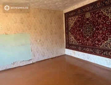 2-комнатная квартира, этаж 4 из 5, 45 м², миниатюра 3