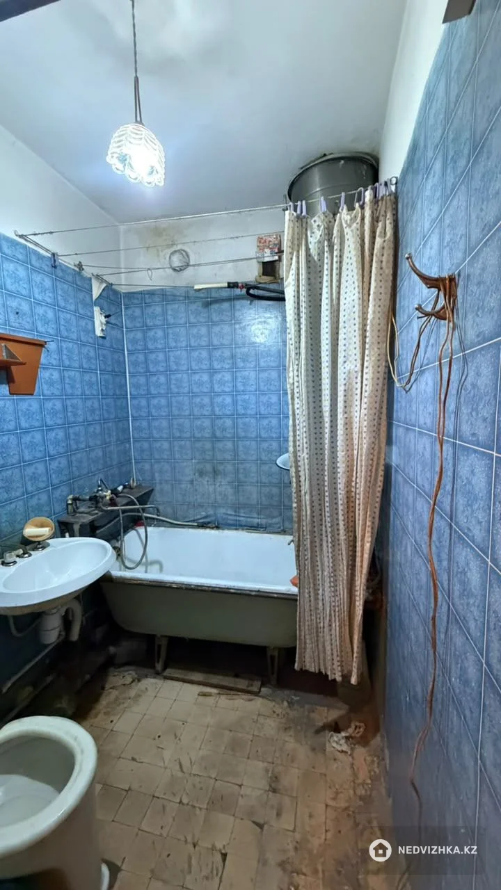 2-комнатная квартира, этаж 4 из 5, 45 м², фотография 4