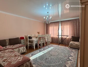3-комнатная квартира, этаж 2 из 5, 78 м², миниатюра 1