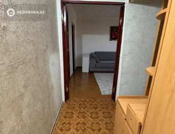 2-комнатная квартира, этаж 2 из 5, 44 м², миниатюра 1