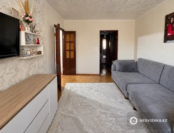 2-комнатная квартира, этаж 2 из 5, 44 м², миниатюра 2