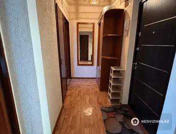2-комнатная квартира, этаж 4 из 5, 53 м², миниатюра 1