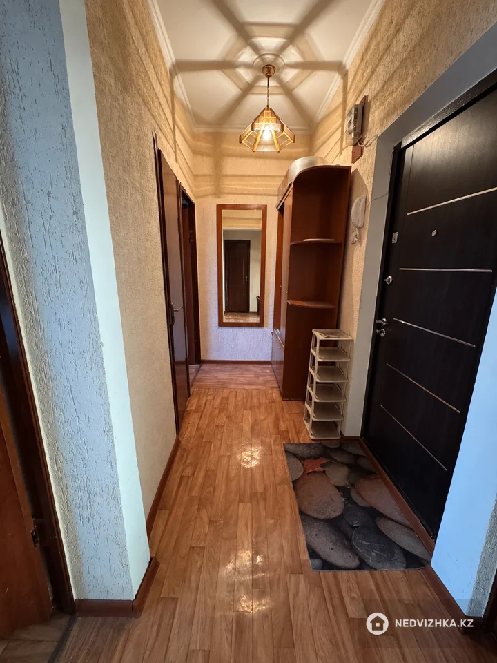 2-комнатная квартира, этаж 4 из 5, 53 м²