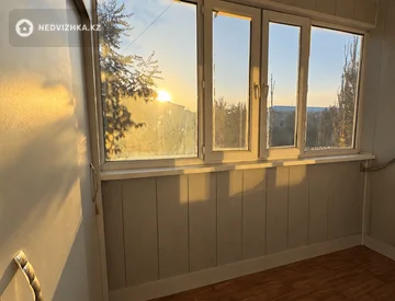 2-комнатная квартира, этаж 4 из 5, 53 м², миниатюра 3