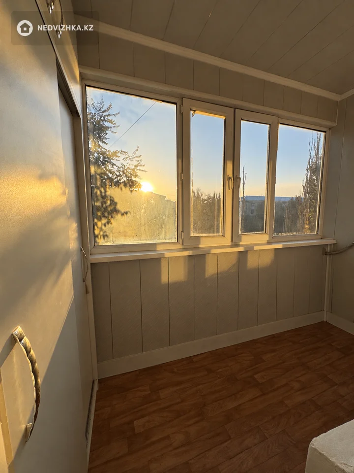 2-комнатная квартира, этаж 4 из 5, 53 м², фотография 3