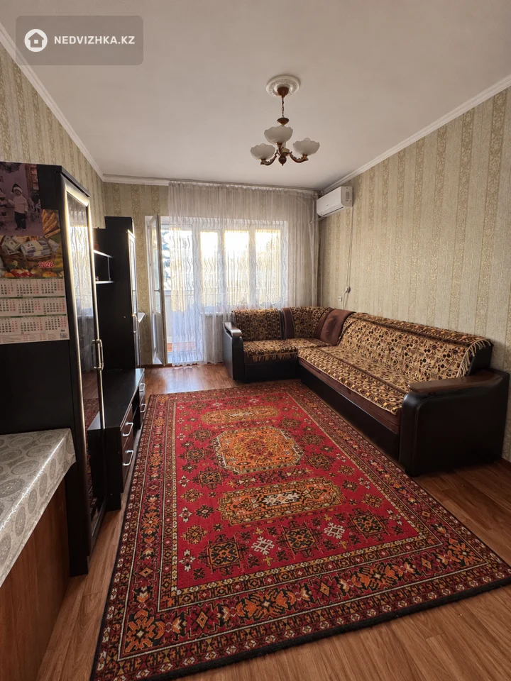2-комнатная квартира, этаж 4 из 5, 53 м², фотография 4