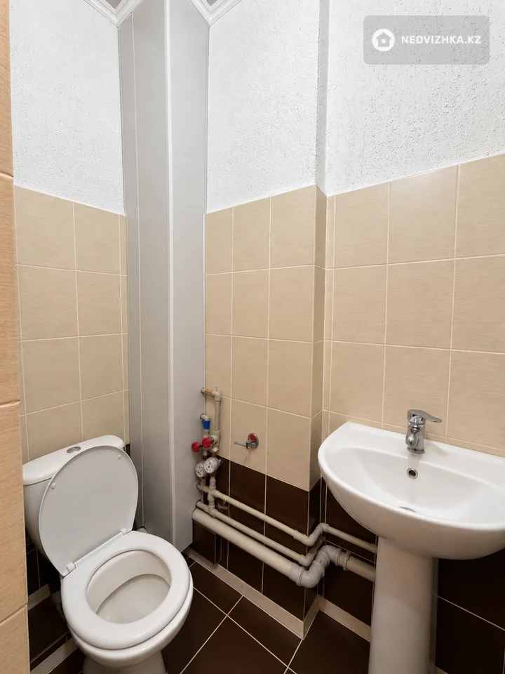 2-комнатная квартира, этаж 4 из 5, 53 м², фотография 5