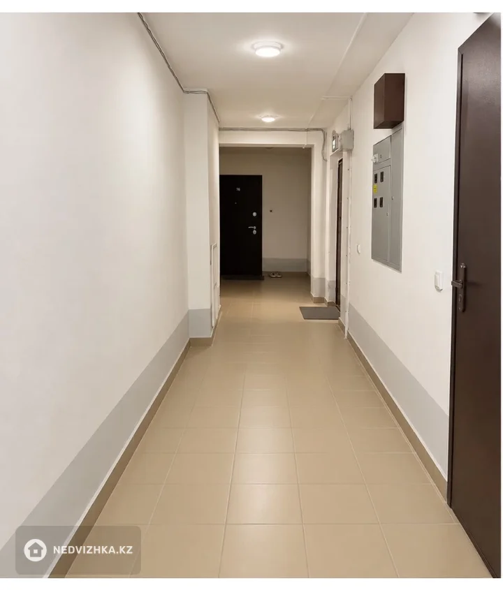 1-комнатная квартира, этаж 1 из 9, 40 м², фотография 3
