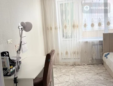 4-комнатная квартира, этаж 4 из 5, 109 м², На длительный срок, миниатюра 7
