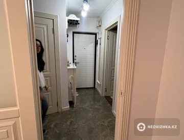3-комнатная квартира, этаж 1 из 5, 63 м², миниатюра 4