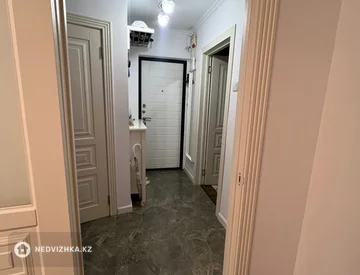 3-комнатная квартира, этаж 1 из 5, 63 м², миниатюра 5