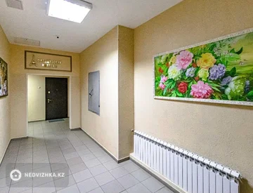 4-комнатная квартира, этаж 2 из 6, 194 м², миниатюра 3