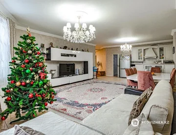4-комнатная квартира, этаж 2 из 6, 194 м², миниатюра 4