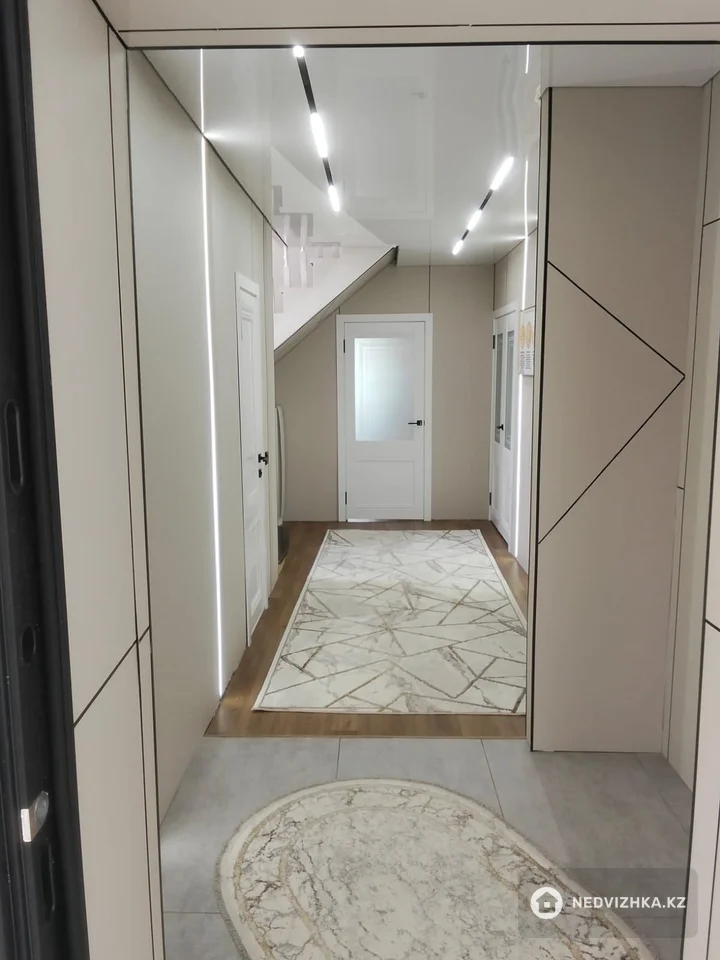6-комнатный дом, 10 соток, 180 м², фотография 2