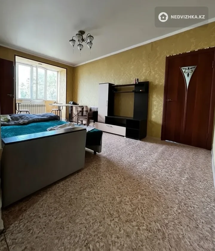2-комнатная квартира, этаж 2 из 2, 37 м²