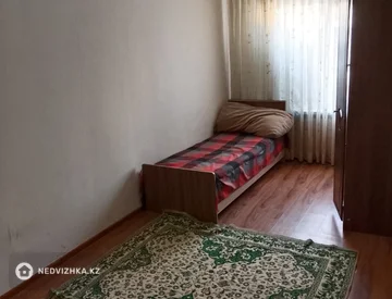 2-комнатная квартира, этаж 1 из 5, 60 м², Посуточно, миниатюра 1