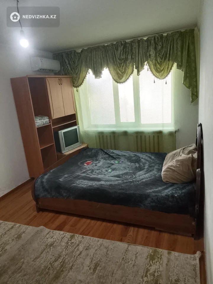2-комнатная квартира, этаж 1 из 5, 60 м², Посуточно, фотография 3