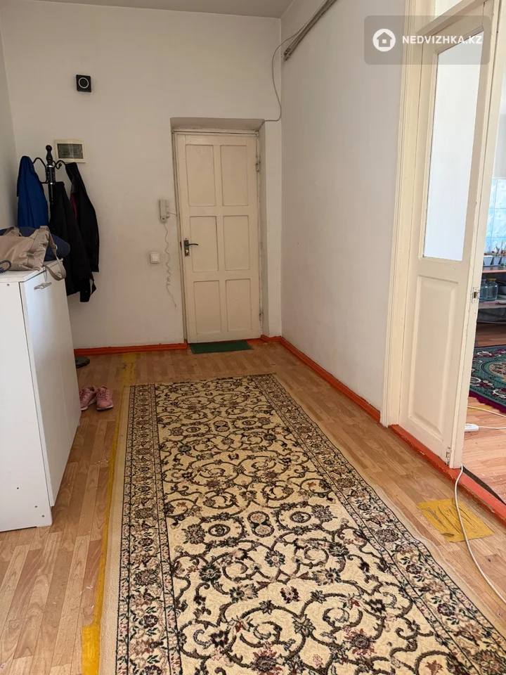 3-комнатная квартира, этаж 5 из 5, 96 м², фотография 2