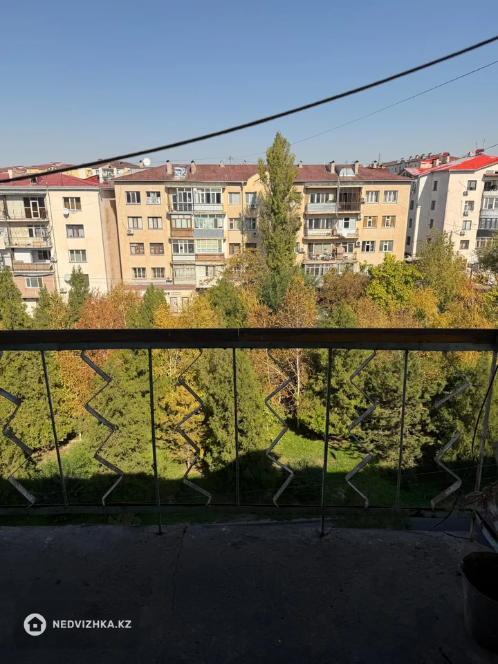 3-комнатная квартира, этаж 5 из 5, 96 м², фотография 3