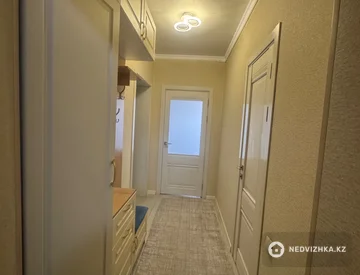 1-комнатная квартира, этаж 3 из 6, 38 м², миниатюра 3