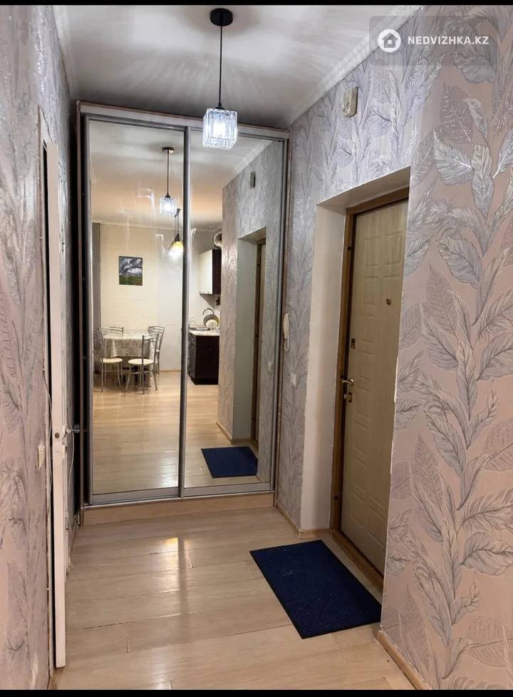 2-комнатная квартира, этаж 4 из 9, 43 м², На длительный срок, фотография 2