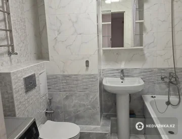 3-комнатная квартира, этаж 4 из 14, 76 м², На длительный срок, миниатюра 8