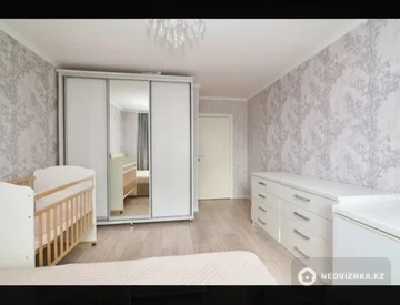 3-комнатная квартира, этаж 4 из 14, 76 м², На длительный срок, миниатюра 9