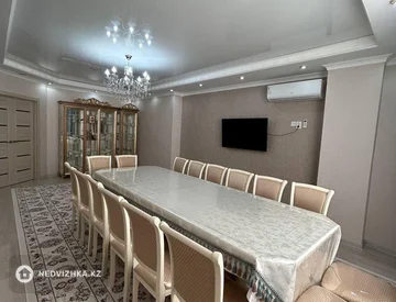3-комнатная квартира, этаж 2 из 9, 109 м², миниатюра 2