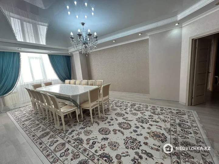 3-комнатная квартира, этаж 2 из 9, 109 м², фотография 4