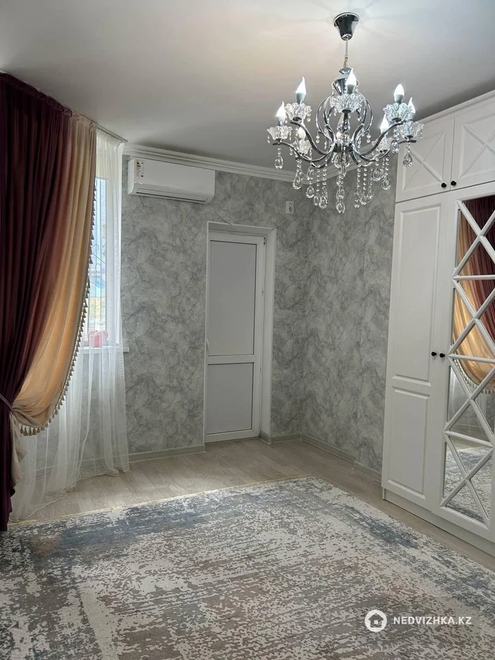 3-комнатная квартира, этаж 2 из 9, 109 м², фотография 3