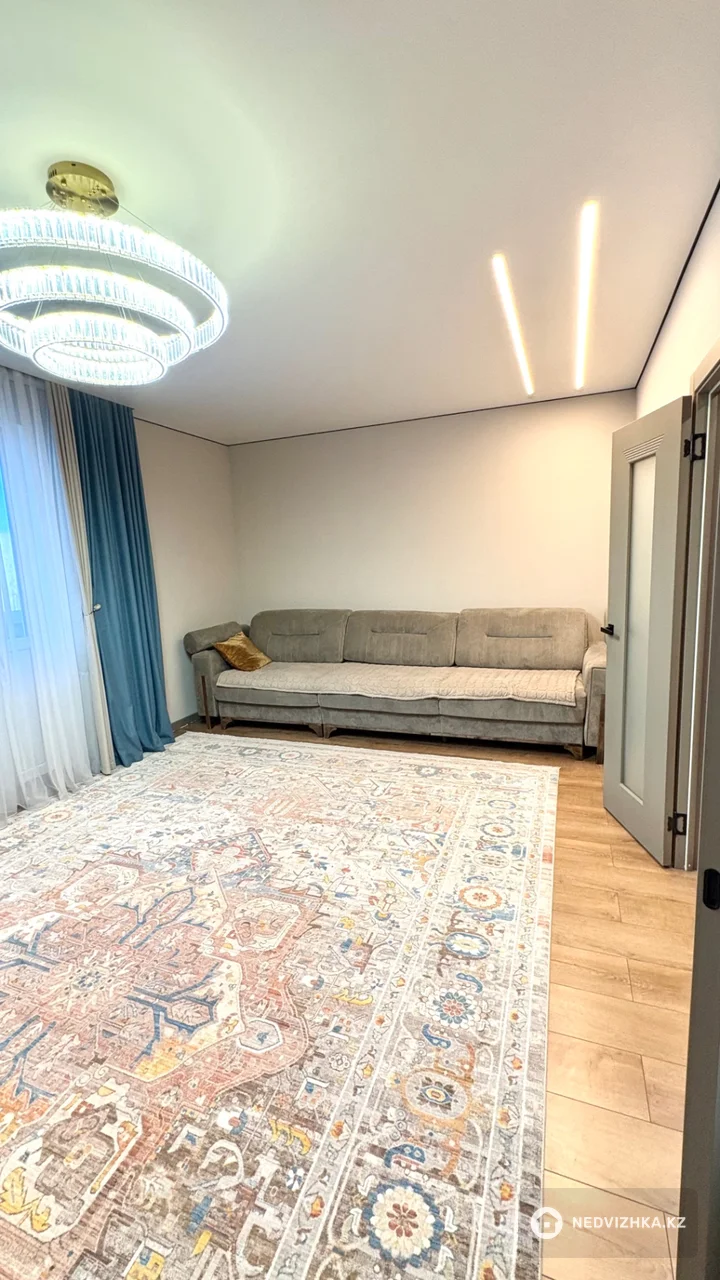 3-комнатная квартира, этаж 5 из 10, 96 м², фотография 4