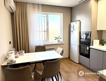 3-комнатная квартира, этаж 5 из 10, 96 м², миниатюра 6