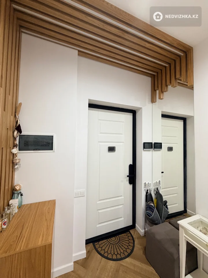 2-комнатная квартира, этаж 8 из 9, 79 м²