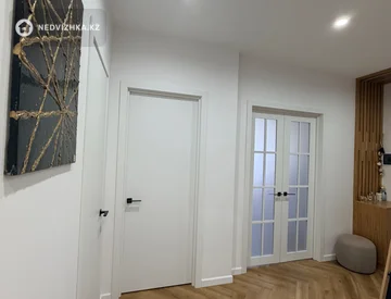 2-комнатная квартира, этаж 8 из 9, 79 м², миниатюра 7