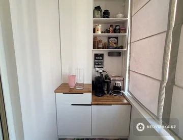 2-комнатная квартира, этаж 8 из 9, 79 м², миниатюра 12