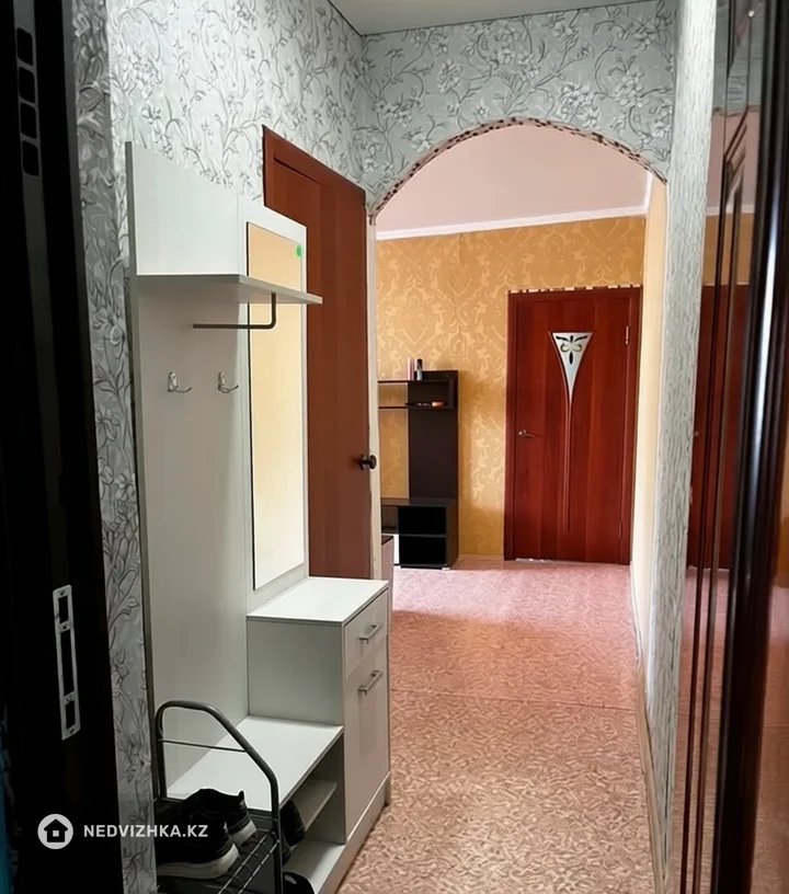 2-комнатная квартира, этаж 2 из 2, 37 м², фотография 5