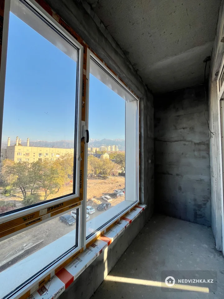 2-комнатная квартира, этаж 5 из 9, 94 м², фотография 3