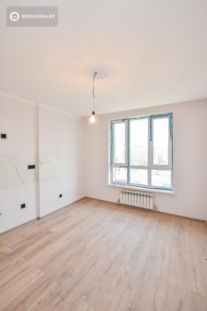 2-комнатная квартира, этаж 8 из 19, 66 м², фотография 4