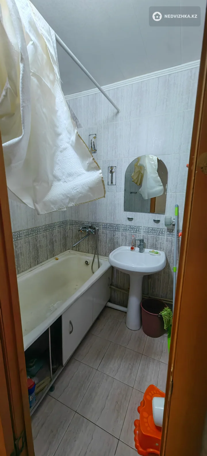 3-комнатная квартира, этаж 5 из 5, 69 м², На длительный срок, фотография 2