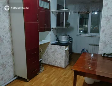 3-комнатная квартира, этаж 5 из 5, 69 м², На длительный срок, миниатюра 5