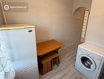 1-комнатная квартира, этаж 4 из 5, 32 м², миниатюра 2