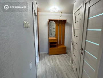 1-комнатная квартира, этаж 4 из 5, 32 м², миниатюра 3
