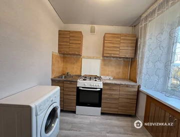 1-комнатная квартира, этаж 4 из 5, 32 м², миниатюра 1