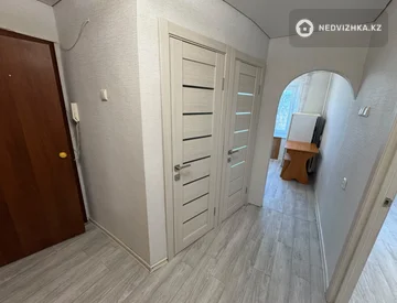 1-комнатная квартира, этаж 4 из 5, 32 м², миниатюра 4