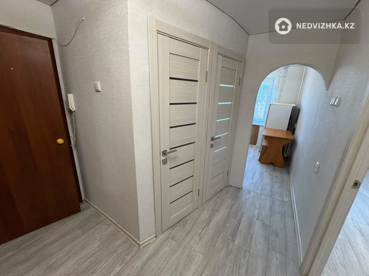1-комнатная квартира, этаж 4 из 5, 32 м², фотография 4