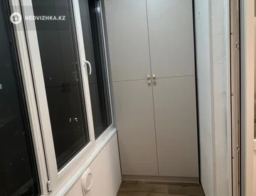 1-комнатная квартира, этаж 3 из 12, 35 м², На длительный срок, миниатюра 5