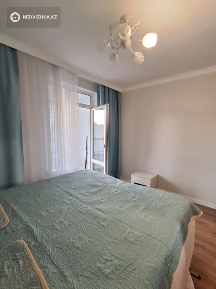 2-комнатная квартира, этаж 5 из 10, 67 м², На длительный срок