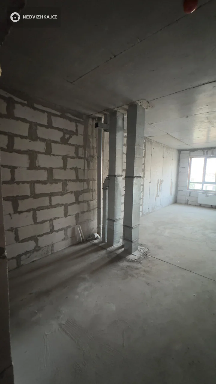 2-комнатная квартира, этаж 8 из 9, 42 м²