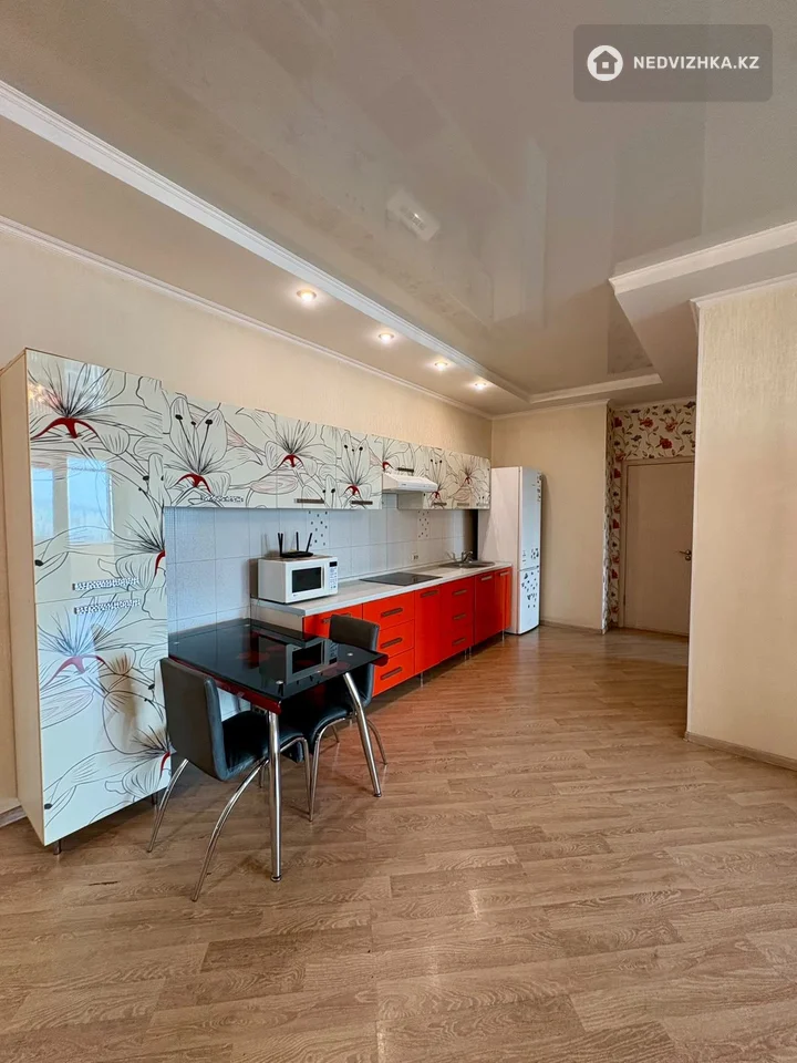 3-комнатная квартира, этаж 15 из 16, 100 м², фотография 3